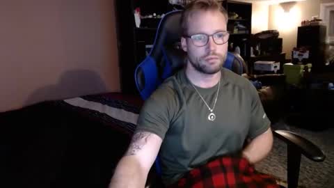 Snapshot of mathieu6606 chatting on January 2, 2025, 3:15 am Math online show from January 2, 2025, 3:15 am