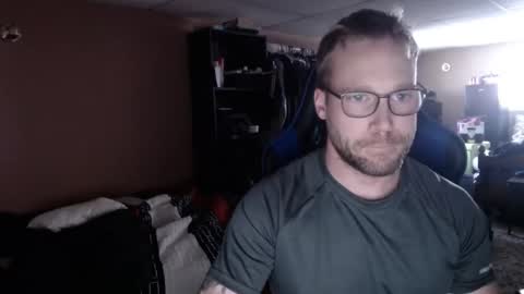 Snapshot of mathieu6606 chatting on January 3, 2025, 4:27 pm Math online show from January 3, 2025, 4:27 pm