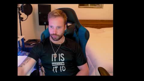 Snapshot of mathieu6606 chatting on January 10, 2026, 4:36 am Math online show from January 10, 2026, 4:36 am