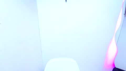 Snapshot of mati0421 chatting on May 15, 2026, 8:49 pm Mati04 online show from May 15, 2026, 8:49 pm