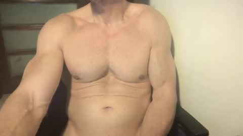 Snapshot of matiasmartin2030 chatting on July 12, 2026, 11:07 pm MatiasMatureMuscle online show from July 12, 2026, 11:07 pm