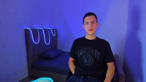 Snapshot of matiius18 chatting on July 14, 2026, 2:45 pm Matias online show from July 14, 2026, 2:45 pm