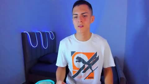 Snapshot of matiius18 chatting on July 20, 2026, 3:47 pm Matias online show from July 20, 2026, 3:47 pm