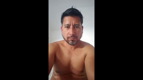 Snapshot of matiiux35 chatting on January 18, 2026, 1:48 pm matiiux35 online show from January 18, 2026, 1:48 pm