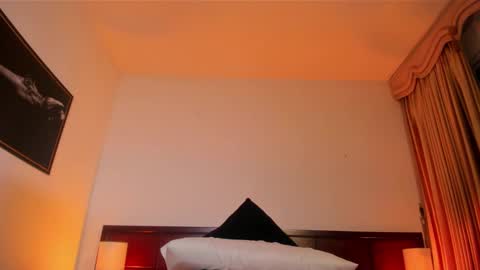 Snapshot of matilda_69x chatting on December 18, 2024, 5:26 am Matilda online show from December 18, 2024, 5:26 am