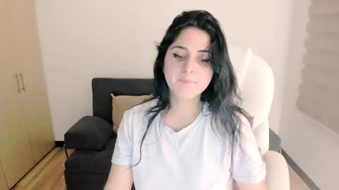 Snapshot of matilda_sweet18 chatting on January 11, 2025, 1:59 am Lucia online show from January 11, 2025, 1:59 am