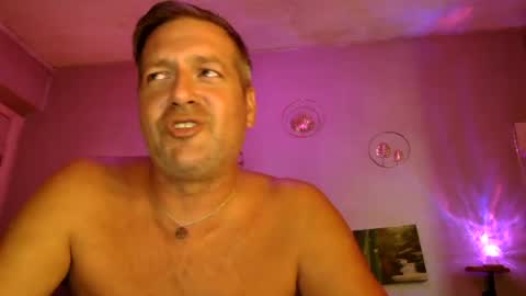 Snapshot of matrike1 chatting on July 7, 2026, 2:43 pm matrike1 online show from July 7, 2026, 2:43 pm