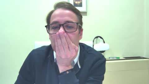 Snapshot of matrixmad chatting on December 2, 2025, 5:41 pm matrixmad online show from December 2, 2025, 5:41 pm