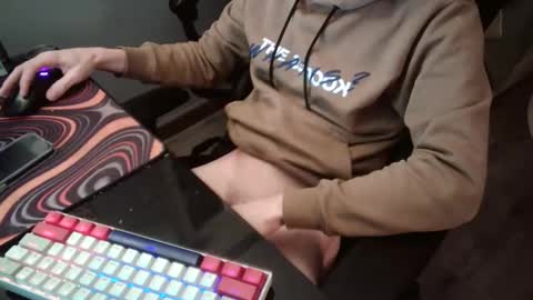 Snapshot of matt1qbby chatting on November 30, 2025, 11:42 pm matt1qbby online show from November 30, 2025, 11:42 pm