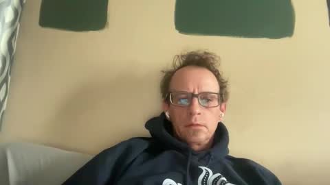 Snapshot of matt31313131 chatting on April 12, 2026, 4:23 pm matt31313131 online show from April 12, 2026, 4:23 pm