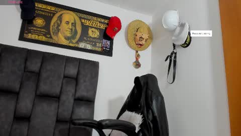 Snapshot of matt_rodriguez92 chatting on July 8, 2026, 9:14 am matt rodriguez92 online show from July 8, 2026, 9:14 am