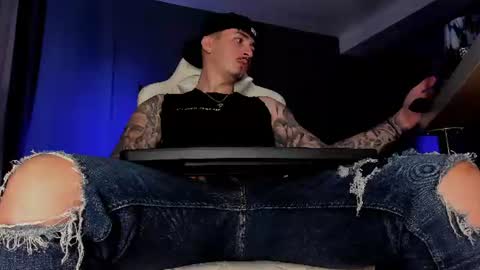 Snapshot of matt_thestud chatting on June 21, 2026, 9:23 am Matt online show from June 21, 2026, 9:23 am