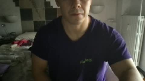 Snapshot of mattbull20 chatting on October 4, 2025, 1:20 pm mattbull20 online show from October 4, 2025, 1:20 pm