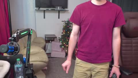 Snapshot of mattcashxxx chatting on December 8, 2024, 5:33 pm Matt Cash online show from December 8, 2024, 5:33 pm