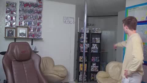 Snapshot of mattcashxxx chatting on March 10, 2025, 1:12 am Matt Cash online show from March 10, 2025, 1:12 am