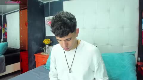 ---Matteo--- online show from October 4, 2025, 4:32 am