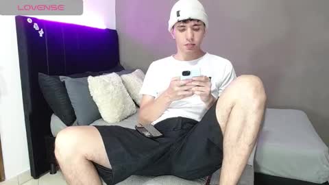 ---Matteo--- online show from March 17, 2026, 2:05 am