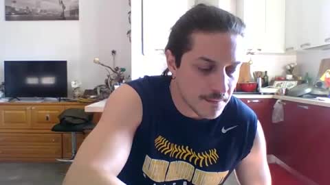 Snapshot of matteushh87 chatting on March 5, 2025, 10:11 am matteushh87 online show from March 5, 2025, 10:11 am