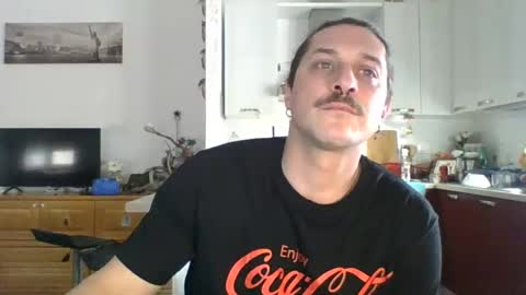 Snapshot of matteushh87 chatting on March 12, 2025, 10:37 am matteushh87 online show from March 12, 2025, 10:37 am