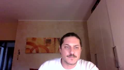 Snapshot of matteushh87 chatting on November 26, 2025, 10:05 am matteushh87 online show from November 26, 2025, 10:05 am