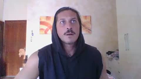 Snapshot of matteushh87 chatting on July 7, 2026, 3:49 pm matteushh87 online show from July 7, 2026, 3:49 pm