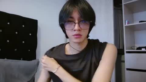 Snapshot of matti_mendez_ chatting on June 15, 2026, 7:16 pm Matti Mendez online show from June 15, 2026, 7:16 pm