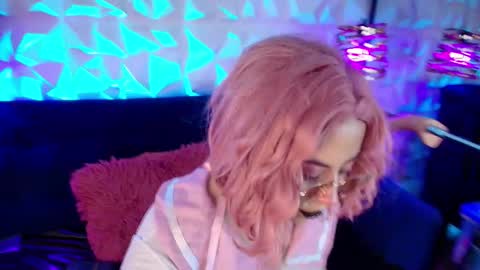 TATIANA  AND ROUS online show from September 13, 2025, 11:10 am