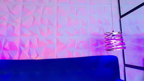 TATIANA  AND ROUS online show from January 13, 2026, 11:04 am