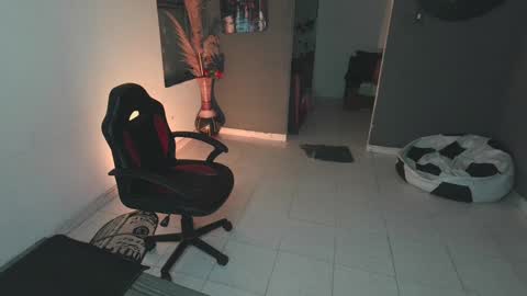 Snapshot of mattias_dantee chatting on February 3, 2025, 2:03 am mattias online show from February 3, 2025, 2:03 am