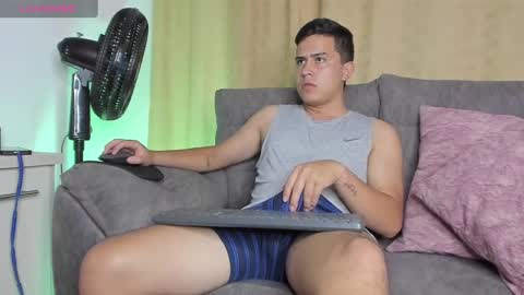 mattiwsmorris_ online show from March 7, 2025, 5:18 am