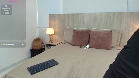 katerin online show from January 16, 2025, 11:37 am