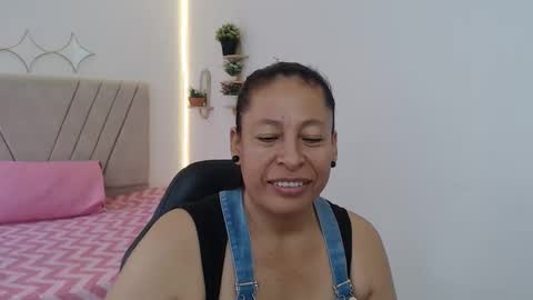 Martina online show from April 25, 2026, 8:39 pm