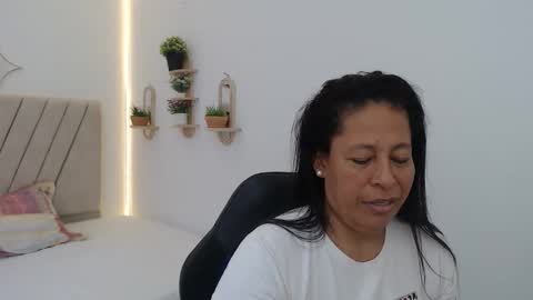 Martina online show from April 27, 2026, 8:29 pm