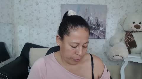 Snapshot of mature_martina_ chatting on May 25, 2026, 8:48 pm Martina online show from May 25, 2026, 8:48 pm
