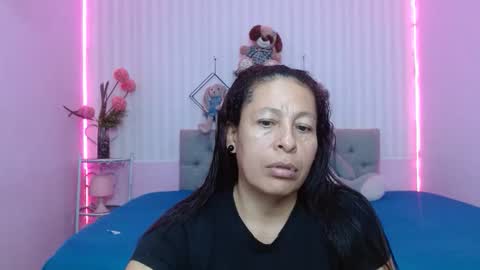 Snapshot of mature_martina_ chatting on May 28, 2026, 12:24 pm Martina online show from May 28, 2026, 12:24 pm