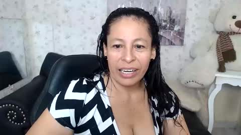 Snapshot of mature_martina_ chatting on June 8, 2026, 9:04 pm Martina online show from June 8, 2026, 9:04 pm