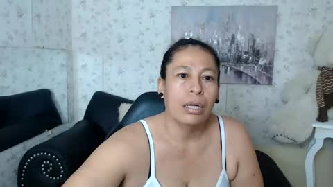 Snapshot of mature_martina_ chatting on June 13, 2026, 10:51 pm Martina online show from June 13, 2026, 10:51 pm