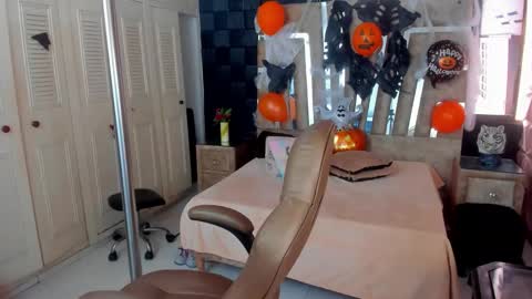 Snapshot of mature_tenderxx chatting on October 29, 2025, 3:36 pm Sexy Hot Mature Sophy online show from October 29, 2025, 3:36 pm