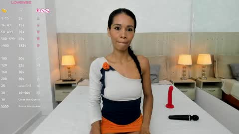 Snapshot of mature_vayolet chatting on June 7, 2026, 11:36 am Vayolet Castro online show from June 7, 2026, 11:36 am