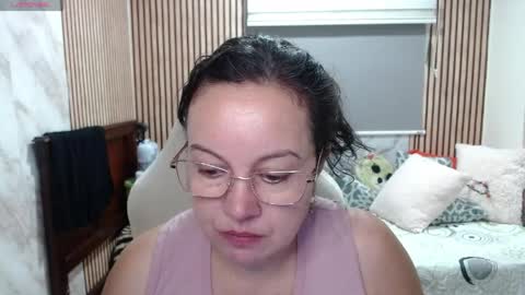 Snapshot of mature_wolf chatting on May 20, 2026, 4:02 pm Sonia online show from May 20, 2026, 4:02 pm