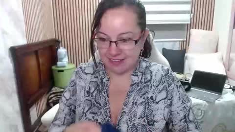 Snapshot of mature_wolf chatting on June 9, 2026, 8:31 pm Sonia online show from June 9, 2026, 8:31 pm