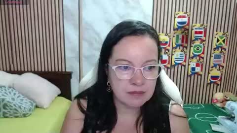 Snapshot of mature_wolf chatting on June 26, 2026, 1:04 pm Sonia online show from June 26, 2026, 1:04 pm