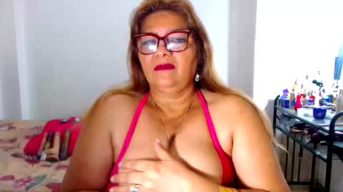maturehot649 online show from June 2, 2026, 1:57 pm