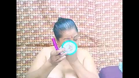 Snapshot of matureindian654u chatting on May 27, 2026, 8:55 am matureindian654u online show from May 27, 2026, 8:55 am