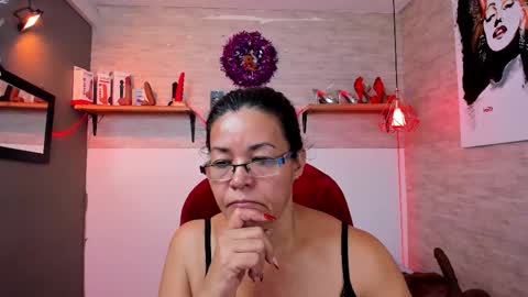 maturepure_ online show from December 14, 2025, 2:00 pm