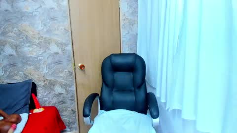 maturepure_ online show from April 29, 2026, 10:38 pm