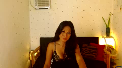 Snapshot of maturity_mommy_intown chatting on September 20, 2025, 5:03 pm maturity_mommy_intown online show from September 20, 2025, 5:03 pm