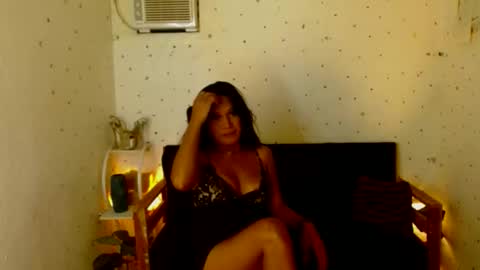 Snapshot of maturity_mommy_intown chatting on October 4, 2025, 10:35 am maturity_mommy_intown online show from October 4, 2025, 10:35 am