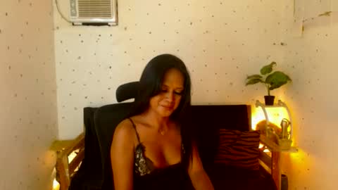 Snapshot of maturity_mommy_intown chatting on October 11, 2025, 8:57 am maturity_mommy_intown online show from October 11, 2025, 8:57 am