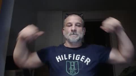 mauro1971 online show from February 7, 2026, 12:03 am